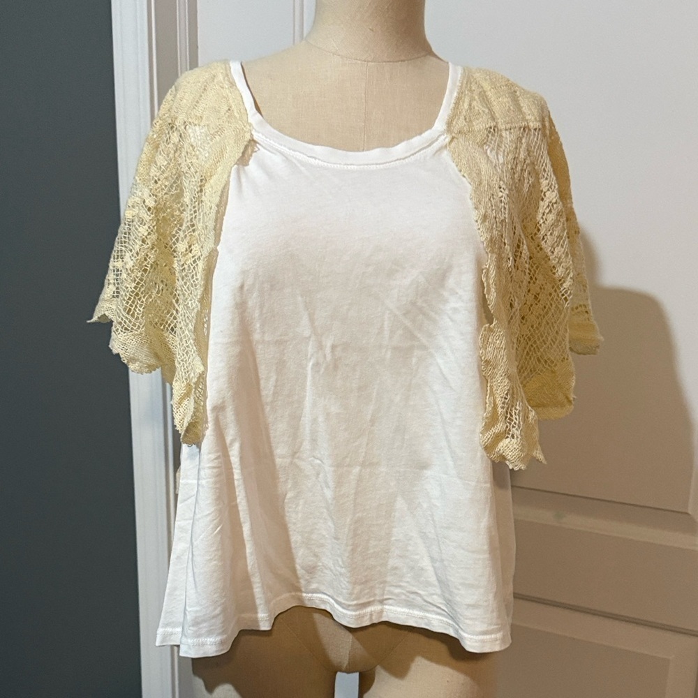 Free People Evangeline Tee White and Cream Lace Overlay Top Sold Out Large NWT - Picture 4 of 7